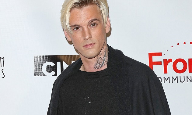 26 famosos que se assumiram LGBT em 2017: Aaron Carter