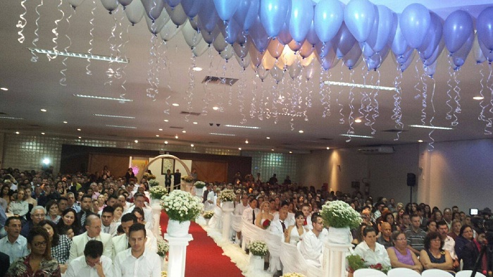 Casamento gay coletivo em Floripa organizado por Lu do Bem