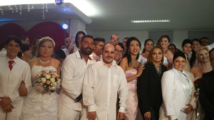 Casamento gay coletivo em Floripa organizado por Lu do Bem