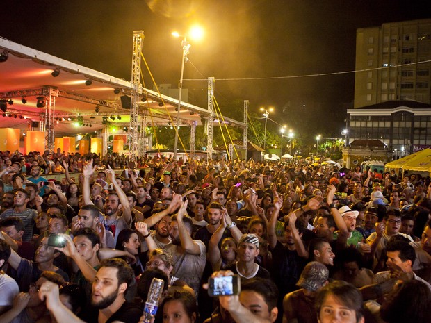 Público lotou a Arena Skol para curtir o Pop Gay; Foto: José Somensi/Divulgação