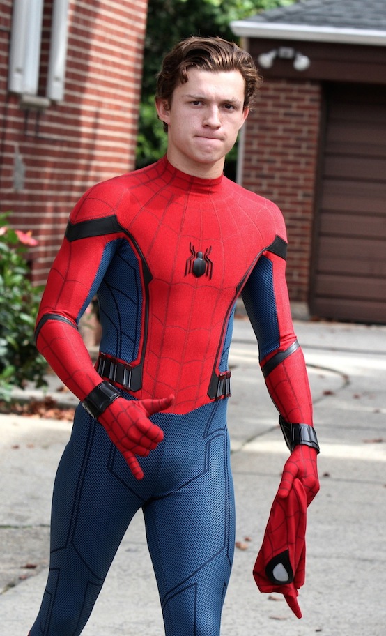 Tom Holland usava fio dental por baixo da malha de lycra do Homem-Aranha